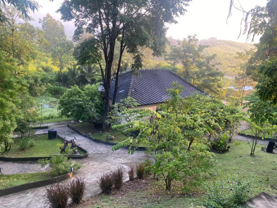 Villa Khao Phaengma Wang Nam Khiao Extérieur photo