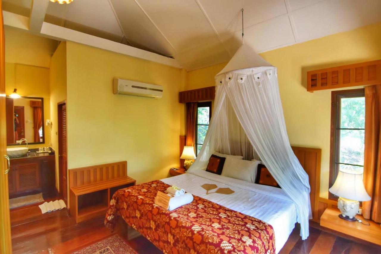 Villa Khao Phaengma Wang Nam Khiao Extérieur photo
