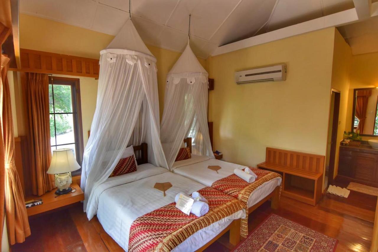 Villa Khao Phaengma Wang Nam Khiao Extérieur photo